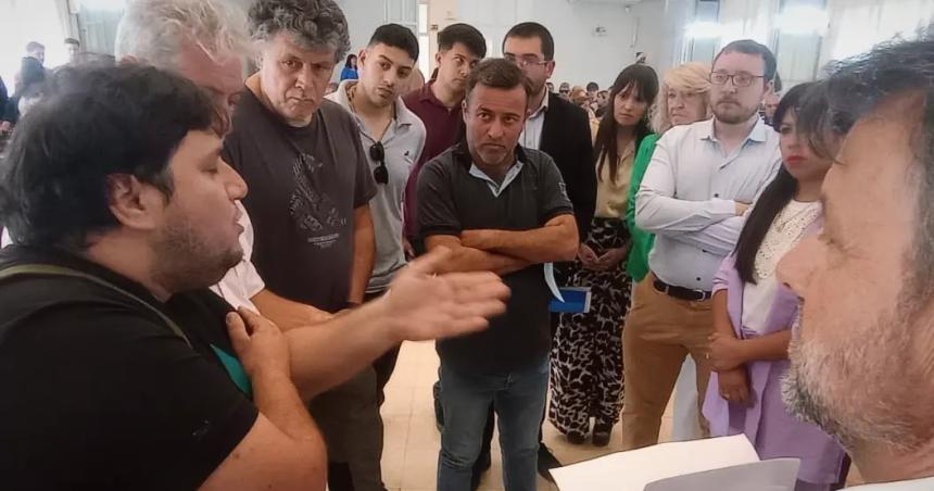 Reclaman que el personal precarizado no quede afuera de Radio Municipal 