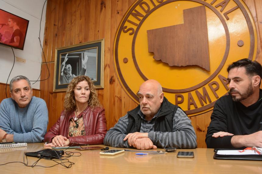 La Intersindical se resiste a perder la claacuteusula gatillo en la paritaria