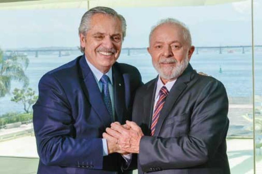 Lula a Fernaacutendez- Tuviste que afrontar una pandemia y una sequiacutea mereciacuteas mejor suerte