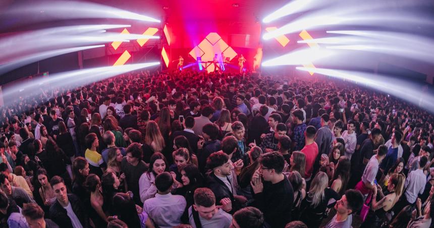 Acordaron los bolicheros y habraacute fiestas en un solo lugar 