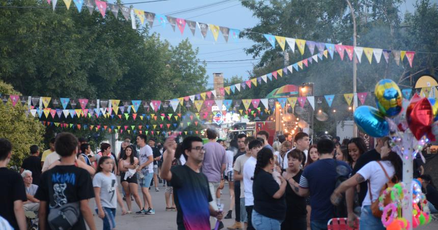 Primera jornada del Festival de Calles en Santa Rosa