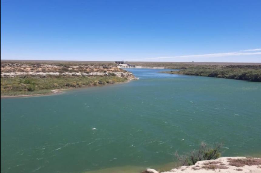 Registran nueva crecida del riacuteo Colorado