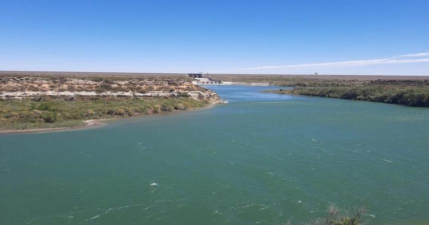 Registran nueva crecida del riacuteo Colorado