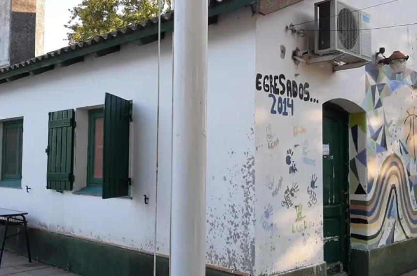 Escuelas hogares y rurales- se redujeron los recursos un 50-en-porciento- en cuatro antildeos