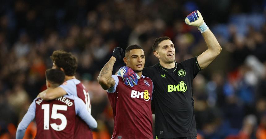 Aston Villa sigue en racha y ahora bajoacute al Arsenal