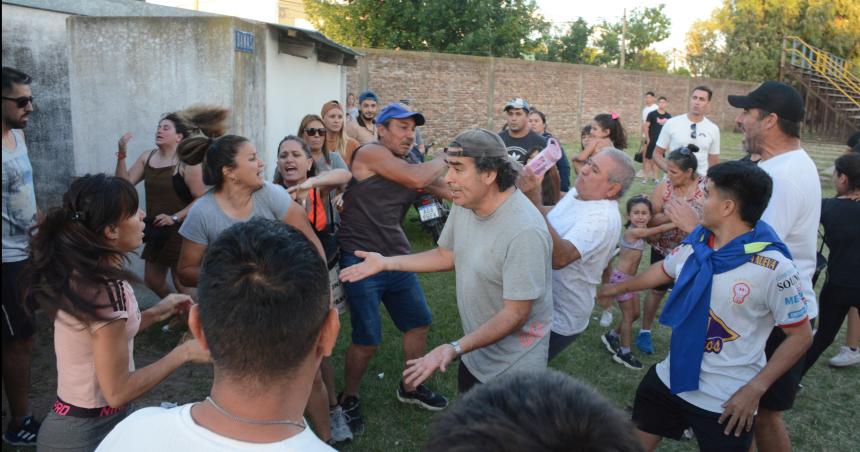 Incidentes tras la primera final del fuacutetbol femenino