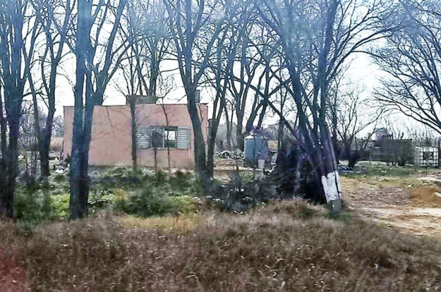 Alientan la usurpacioacuten de terrenos ferroviarios- Gratis vas marcaacutes y listo