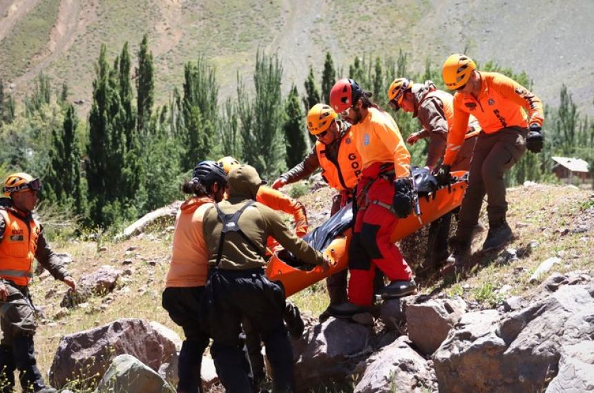 Realizan autopsia a los andinistas pampeanos muertos en el Marmolejo