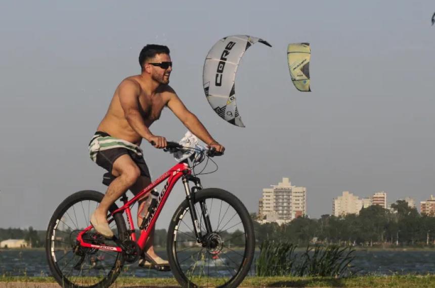 Hoy estaraacute soleado y caluroso pero se viene una semana inestable