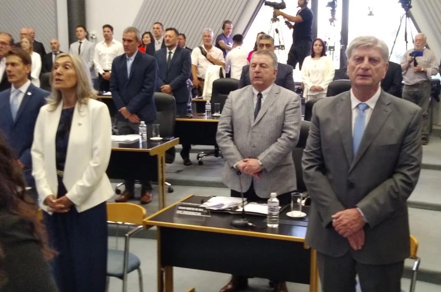 Ziliotto reasume como gobernador- gobernar es crear trabajo