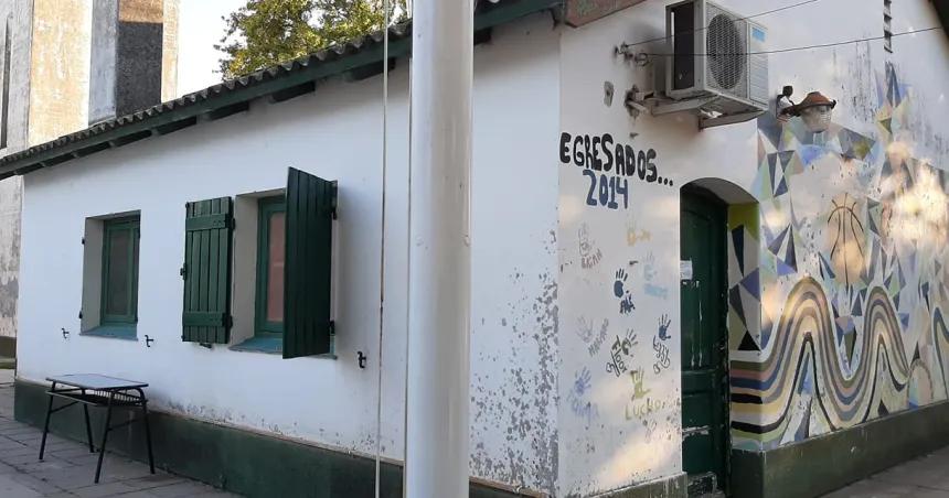 Escuelas hogares y rurales- se redujeron los recursos un 50-en-porciento- en cuatro antildeos