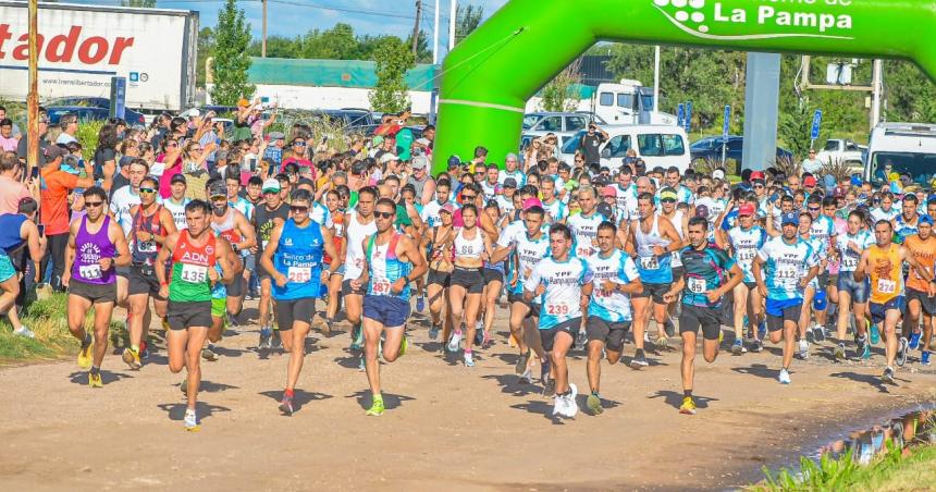Natalia Velaacutezquez y Cristian Cabrera ganadores de Pampagonia