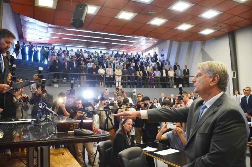 Ziliotto reasumioacute como gobernador- gobernar es crear trabajo