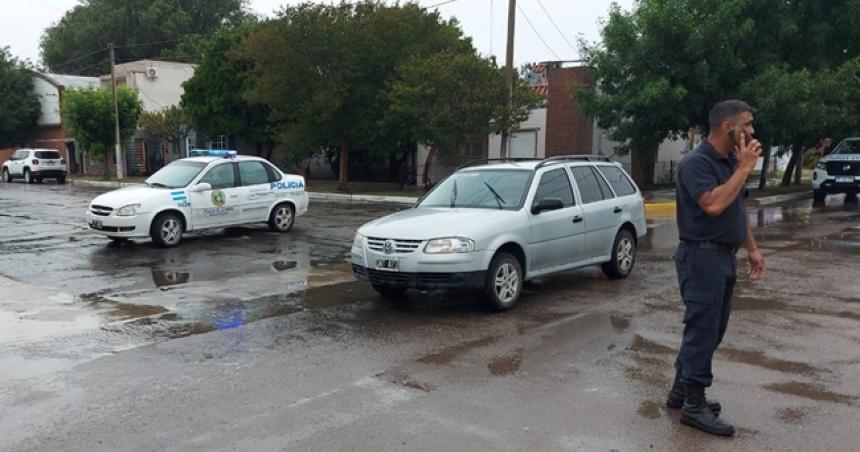 Un detenido por robar un auto en Castex con un hombre adentro