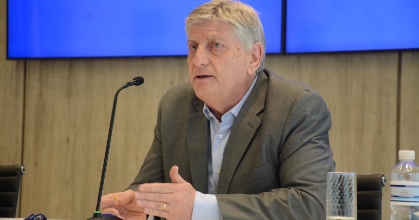 El Gobierno provincial promulgoacute la ley que regula el transporte por cuenta propia