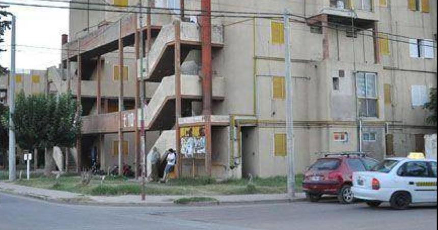 Detienen a un hombre con cocaiacutena en el barrio Atuel