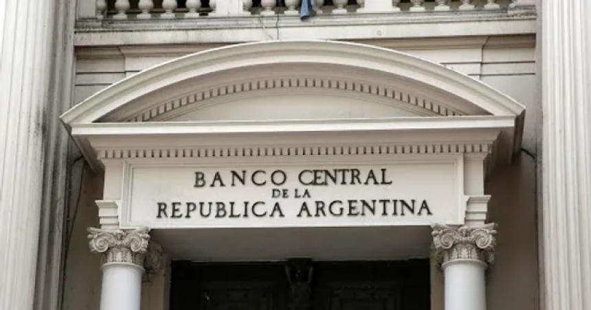 Autorizan por decreto emitir dos billones de pesos para 2024
