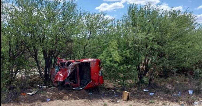 Dos heridas graves por un vuelco en la Ruta Nacional 154