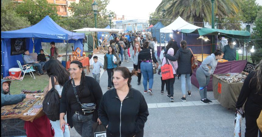 Comenzoacute la Feria del Regalo 2023