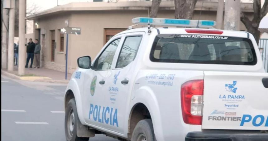 Otro cuento del tiacuteo- se llevaron 7 mil doacutelares 15 mil pesos y alhajas