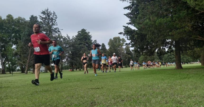 Zufiaurre y Diacuteaz se lucieron en el Jockey Club Santa Rosa