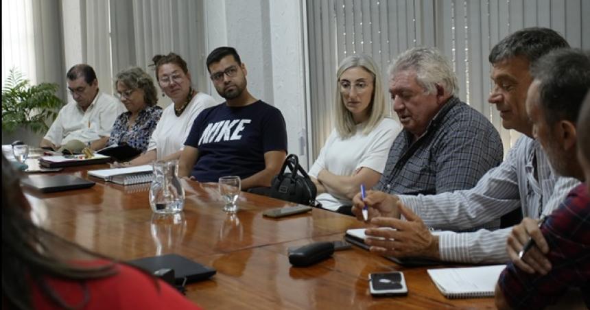 Definen agenda de trabajo para el Parque de Produccioacuten Social