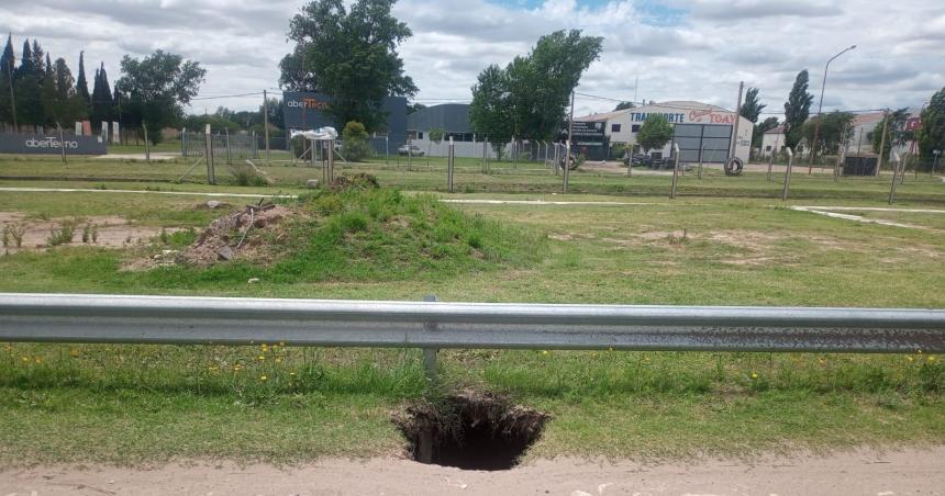 Arreglaraacuten el colapso de una cantildeeriacutea cloacal en la ciudad