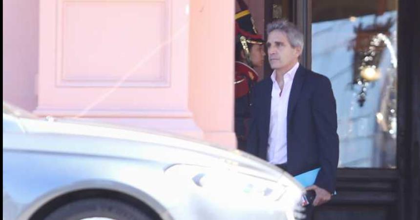 Llega una misioacuten del FMI y renegociaraacute el acuerdo con el Gobierno