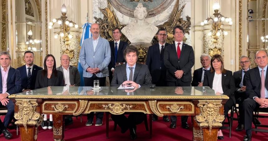 La Caacutemara Nacional del Trabajo frenoacute las reformas laborales del DNU