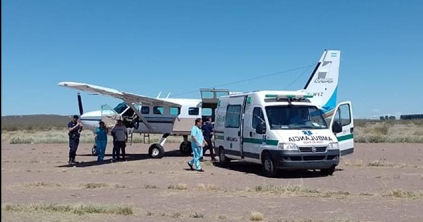 25 de mayo- un avioacuten sanitario trasladoacute a una herida por un vuelco