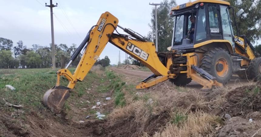 Concluyeron los trabajos de limpieza y mantenimiento de canales en Doblas