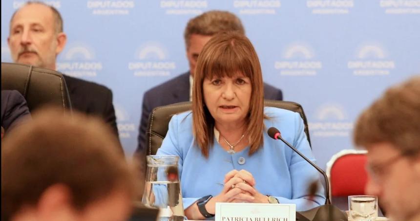 Patricia Bullrich anuncioacute que se retira de la ley oacutemnibus el poleacutemico artiacuteculo que limitaba reuniones de tres o maacutes personas