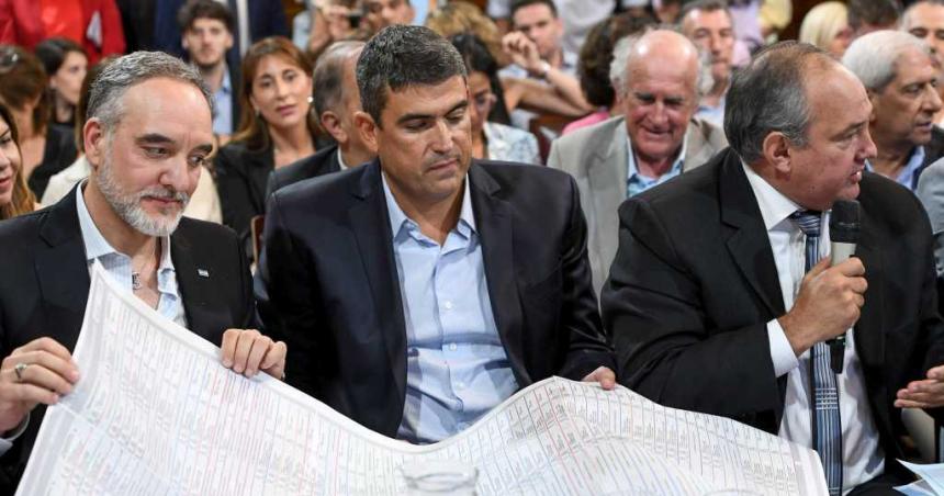 El oficialismo aproboacute el dictamen por la Boleta Uacutenica en el Senado