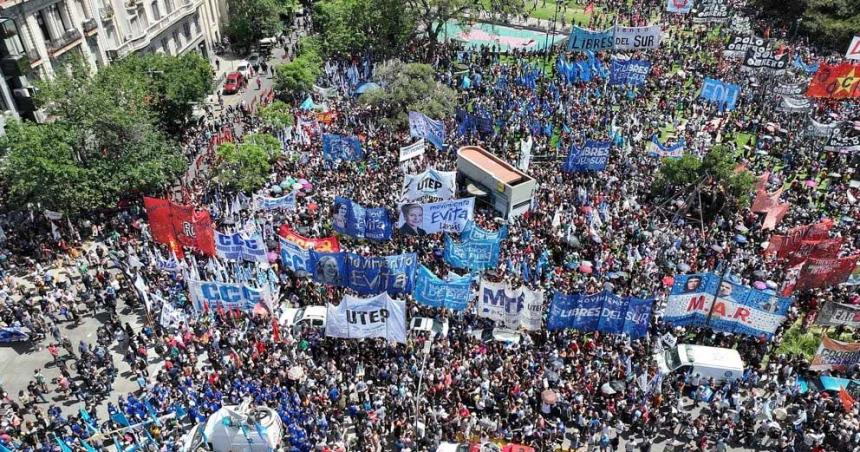 El Gobierno intimoacute a Camioneros a que pague 40 millones por la protesta a Tribunales