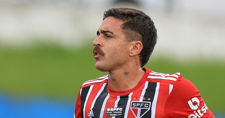 El uruguayo Gabriel Neves a un paso de Independiente
