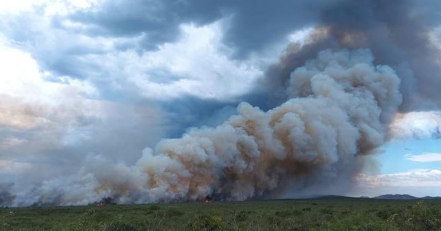 Por incendio forestal vuelven a cerrar el Parque Lihue Calel