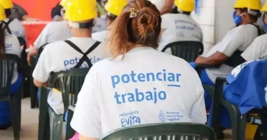 Dan de baja a maacutes de 27 mil beneficiarios de planes sociales