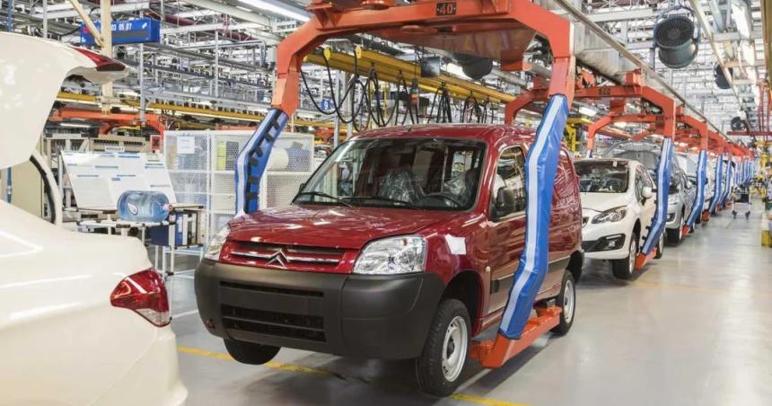 Venta de autos frenada- por queacute las concesionarias no tienen precios y las terminales no producen