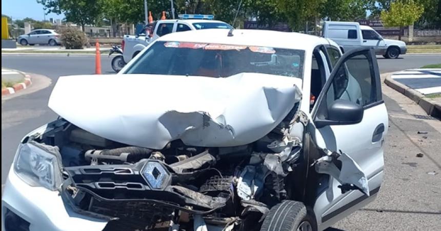 Se desmayoacute y chocoacute un auto estacionado