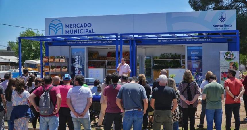 Abre el Mercado Municipal en el Barrio Esperanza