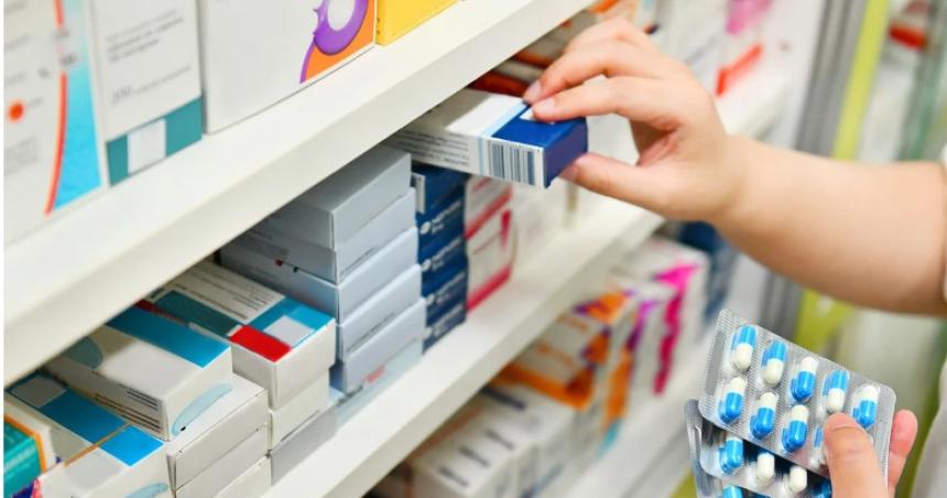 Farmaceacuteuticos y Bioquiacutemicos dicen que Milei cedioacute a la presioacuten de los laboratorios
