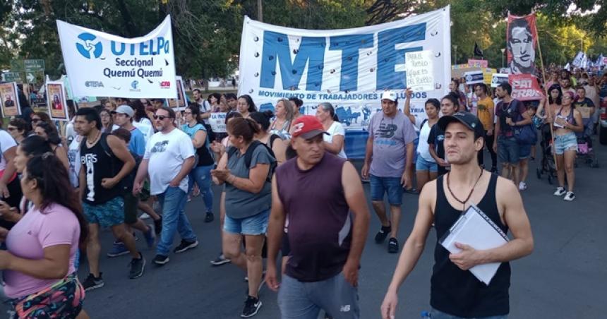 Pico tambieacuten se movilizoacute contra el ajuste de Milei