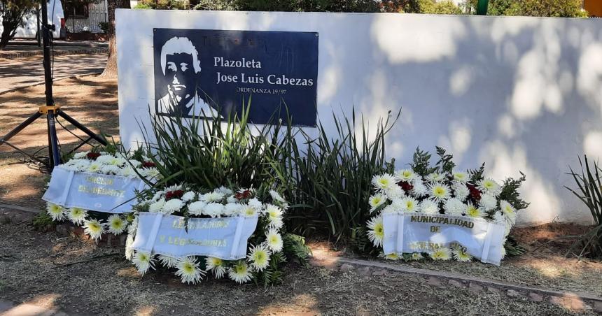 Homenaje a Cabezas en Pico