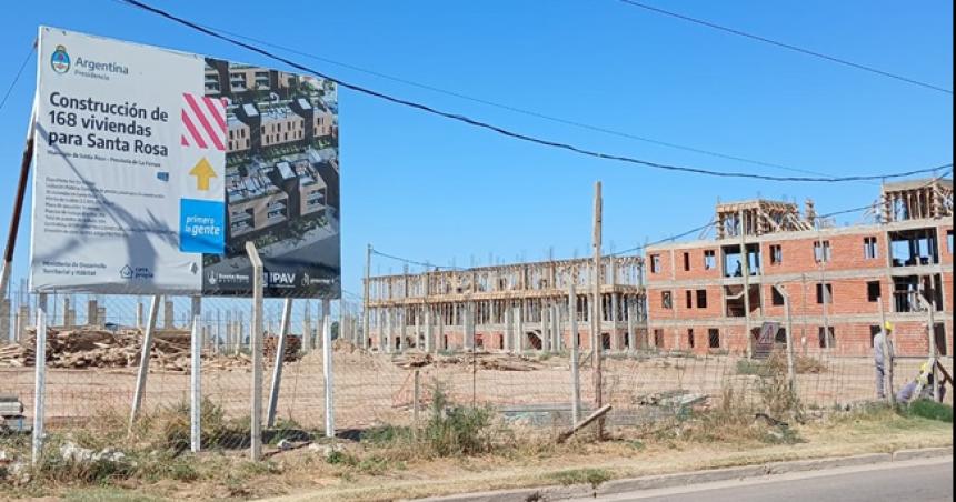 Despidieron a maacutes de 120 trabajadores del Procrear