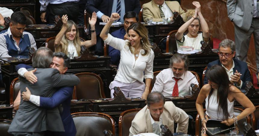 Diputados aproboacute en general la Ley Oacutemnibus y se viene el debate por los artiacuteculos desde el martes