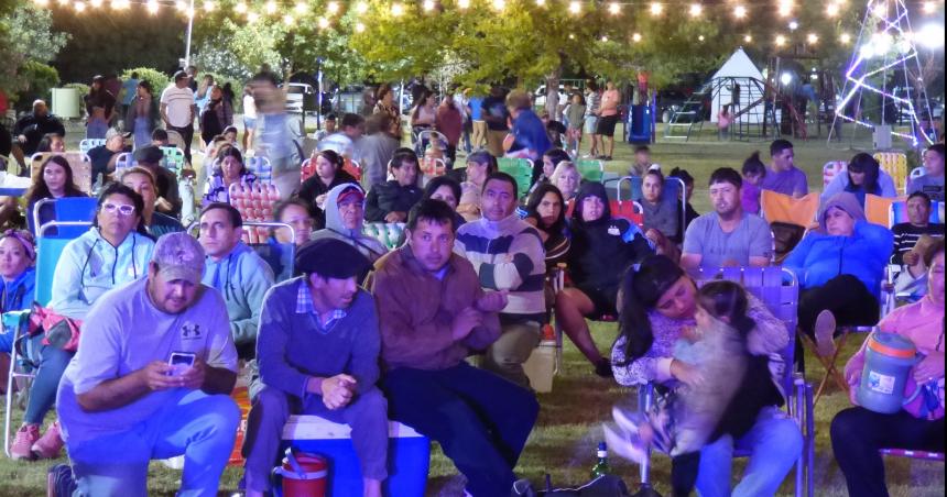 Una multitud en Duval para la Fiesta del Riacuteo