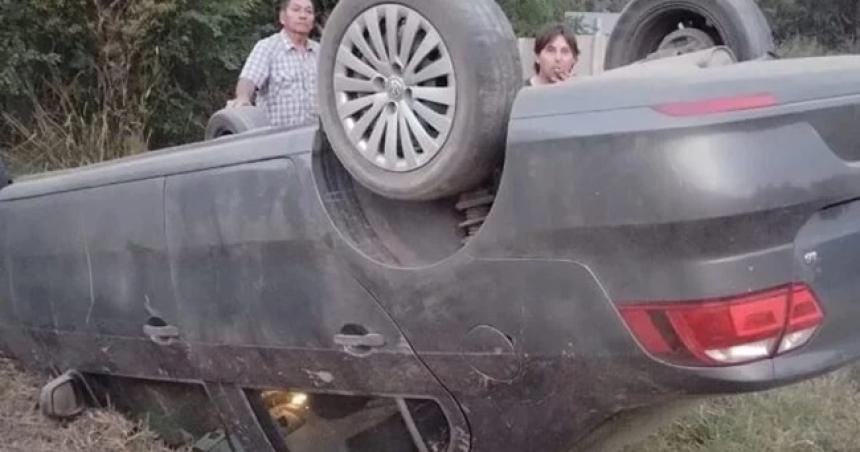 Vuelco en la Ruta 101 a la altura de Falucho