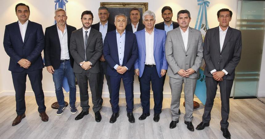 Los gobernadores de Juntos por el Cambio salieron al cruce de Milei