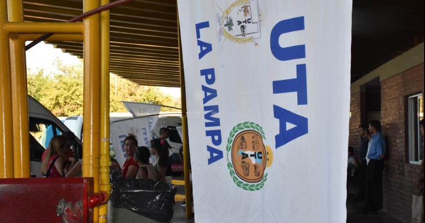 Se levantoacute el paro en el transporte de pasajeros