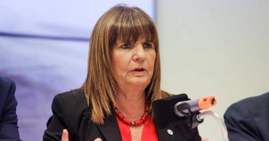Bullrich anuncioacute que Prefectura podraacute usar todo tipo de armas de fuego